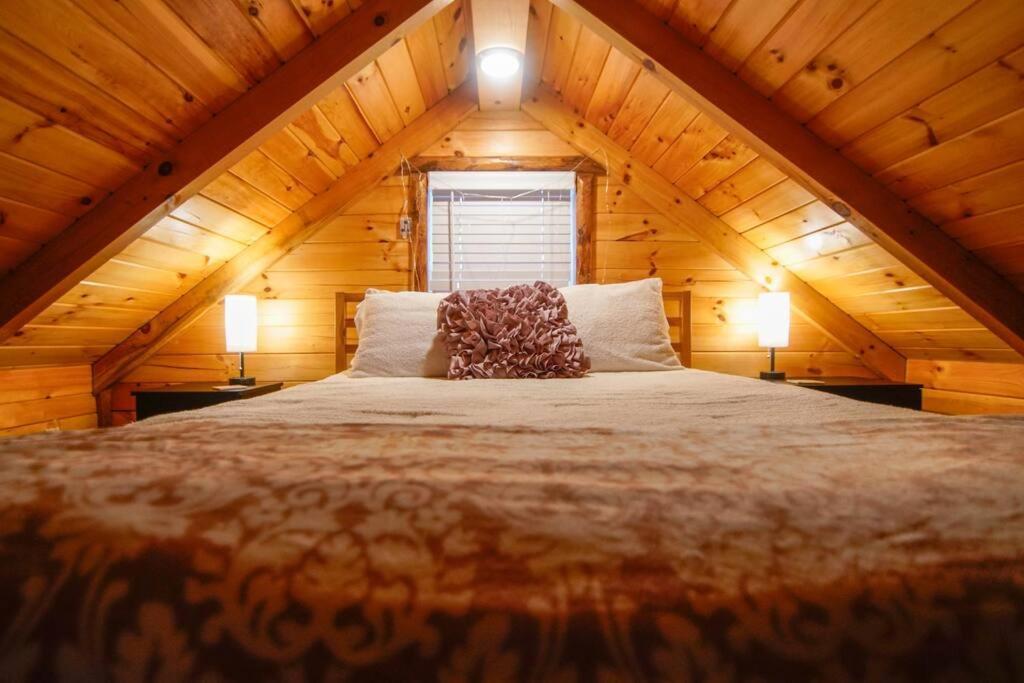 Charming Lakeview Cabin Near Geneva-On-The-Lake! แอชตาบูลา ภายนอก รูปภาพ