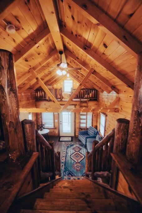 Charming Lakeview Cabin Near Geneva-On-The-Lake! แอชตาบูลา ภายนอก รูปภาพ