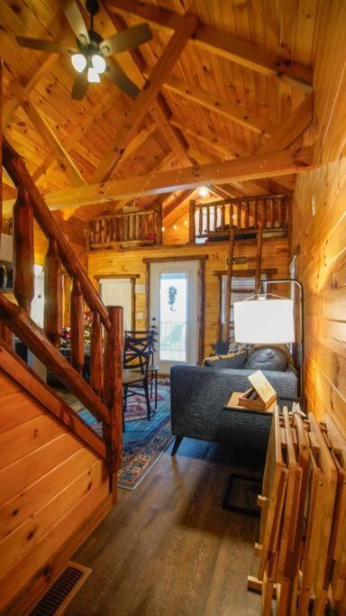 Charming Lakeview Cabin Near Geneva-On-The-Lake! แอชตาบูลา ภายนอก รูปภาพ