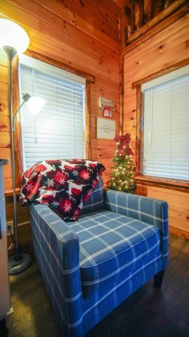 Charming Lakeview Cabin Near Geneva-On-The-Lake! แอชตาบูลา ภายนอก รูปภาพ