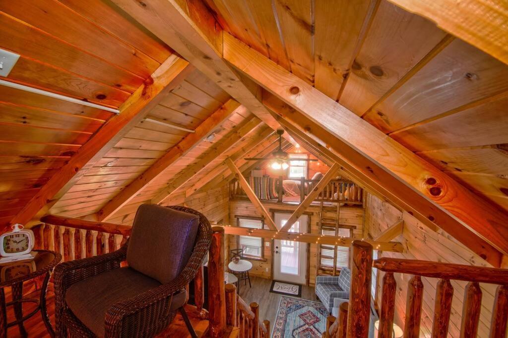 Charming Lakeview Cabin Near Geneva-On-The-Lake! แอชตาบูลา ภายนอก รูปภาพ