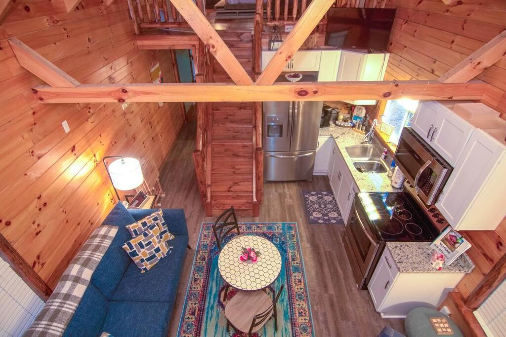 Charming Lakeview Cabin Near Geneva-On-The-Lake! แอชตาบูลา ภายนอก รูปภาพ