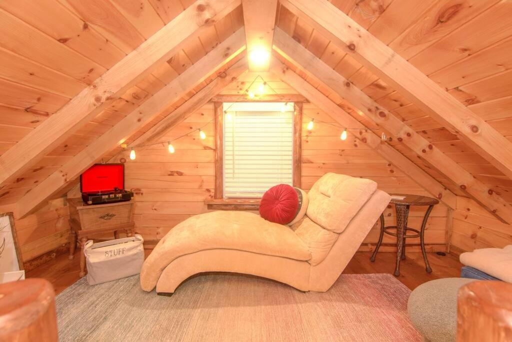 Charming Lakeview Cabin Near Geneva-On-The-Lake! แอชตาบูลา ภายนอก รูปภาพ